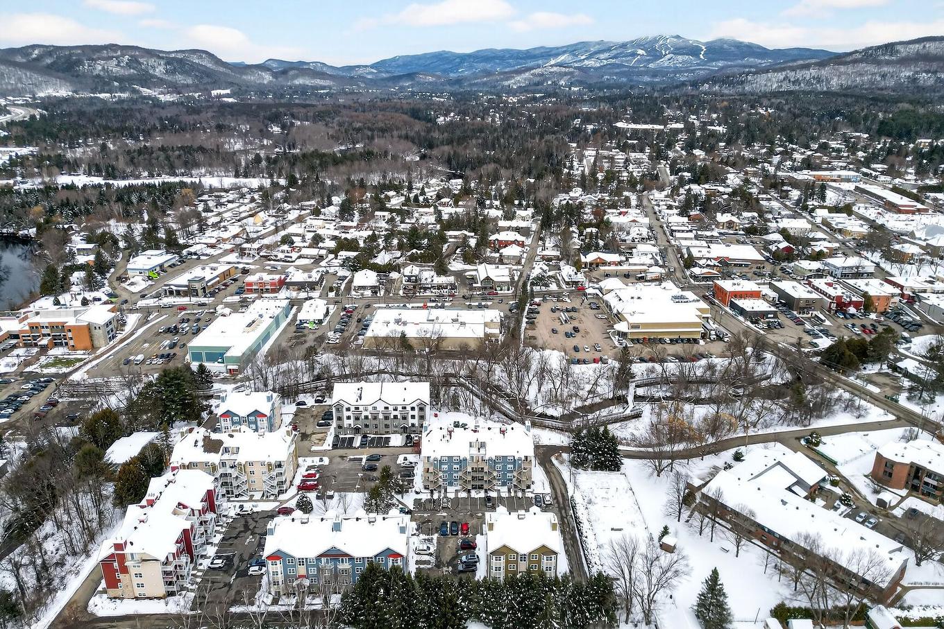 Photo aérienne - 8-420 Allée Des Cimes, Mont-Tremblant, QC - Outdoor With View