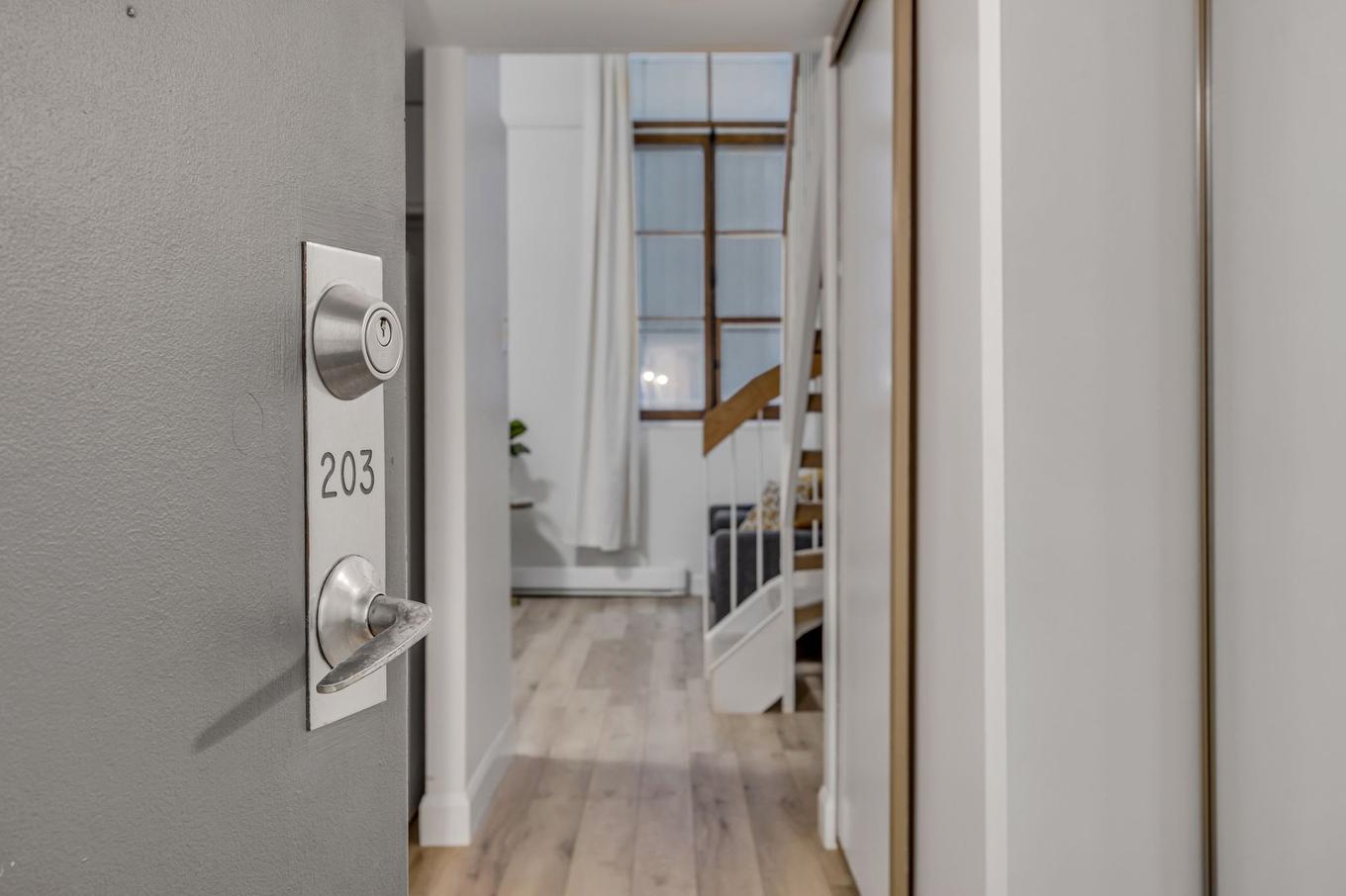 Hall - 203-777 Rue Des Glacis, Québec (La Cité-Limoilou), QC - Indoor Photo Showing Other Room