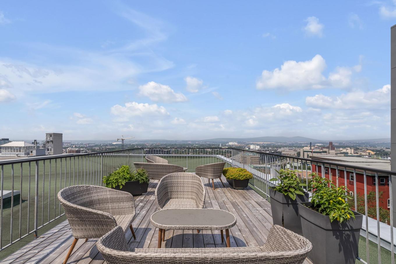 Patio - 203-777 Rue Des Glacis, Québec (La Cité-Limoilou), QC - Outdoor With View