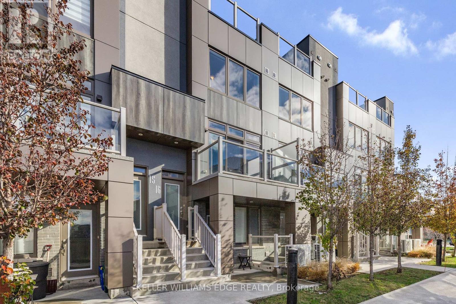 16 - 261 Skinner Road, Hamilton, ON - Outdoor