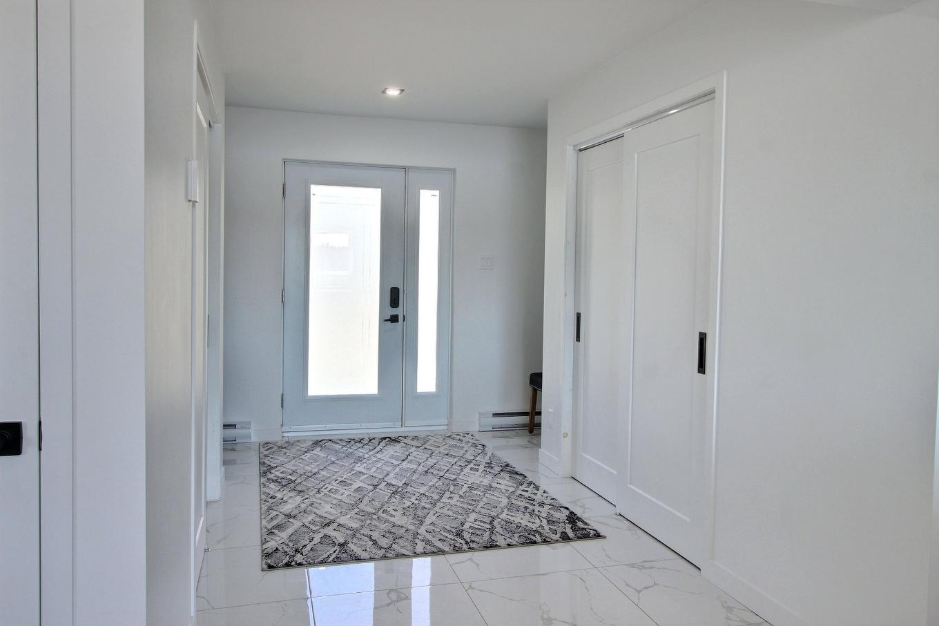 Hall d'entrée/Vestibule - 4218 Ch. Beauchastel, Rouyn-Noranda, QC - Indoor Photo Showing Other Room