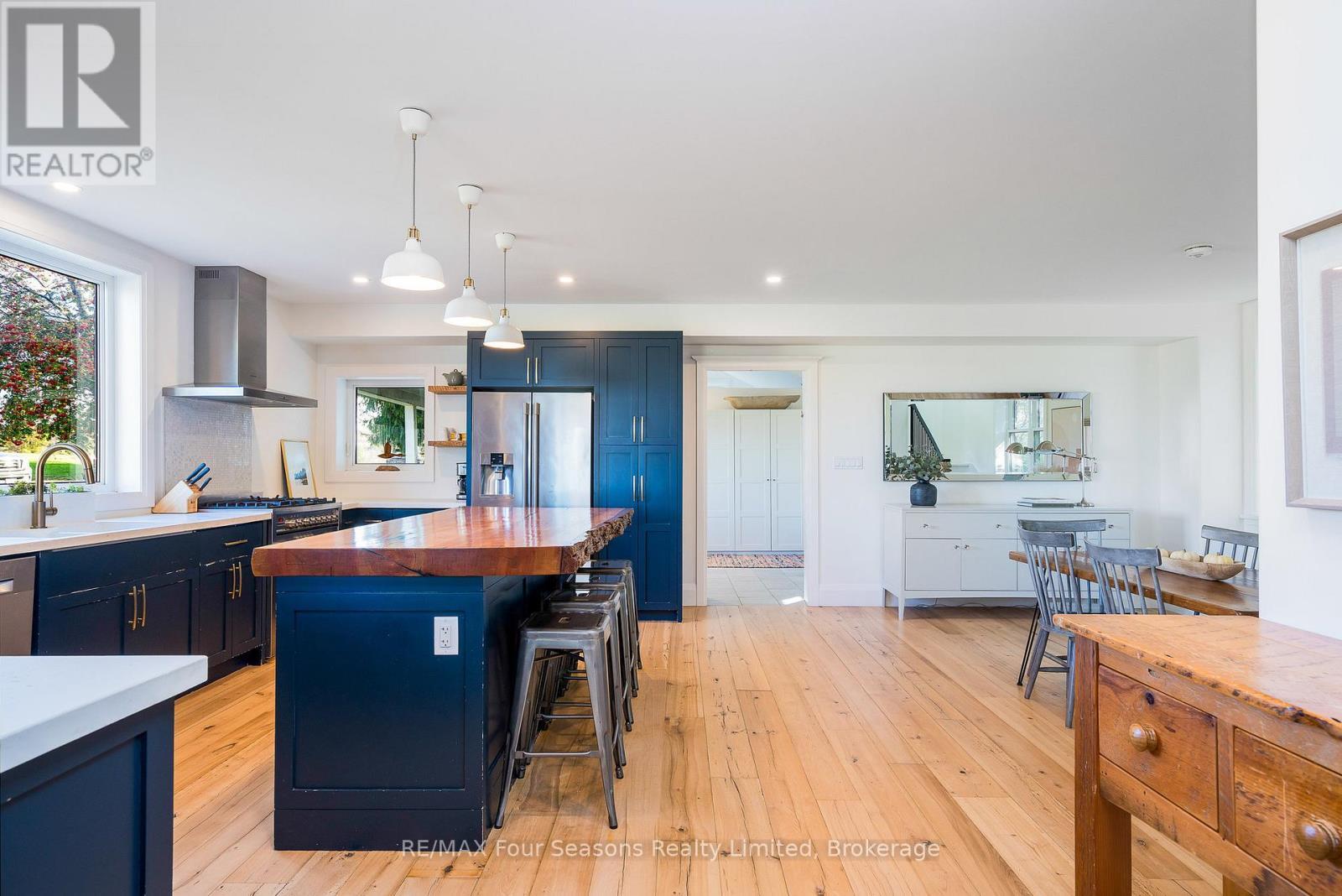 627174 Grey Road 119, Grey Highlands, ON - Indoor Photo Showing Kitchen With Upgraded Kitchen