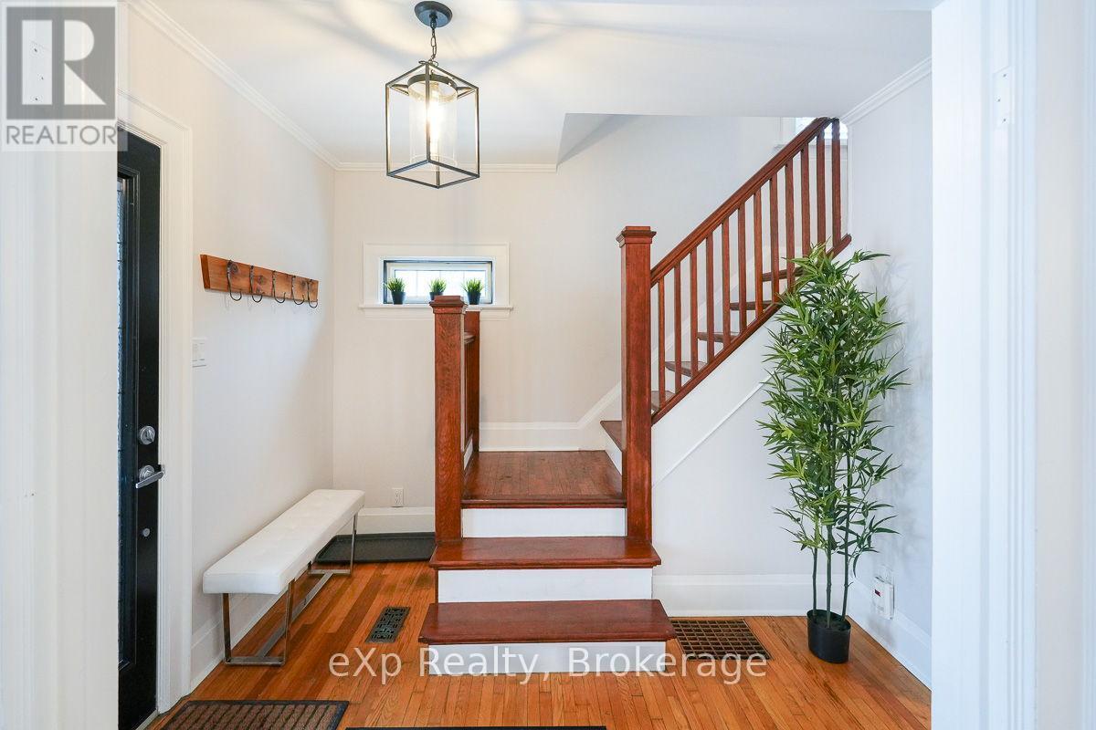 1144 4Th Avenue W, Owen Sound, ON - Indoor Photo Showing Other Room