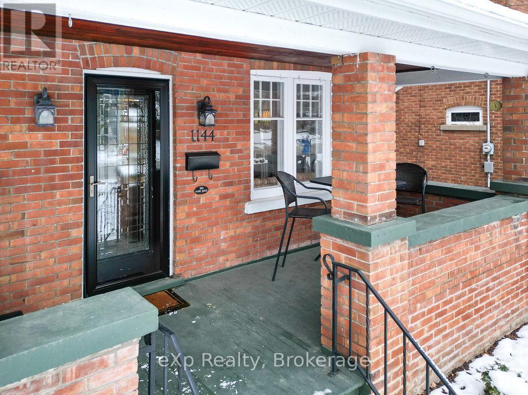 1144 4Th Avenue W, Owen Sound, ON - Outdoor With Exterior