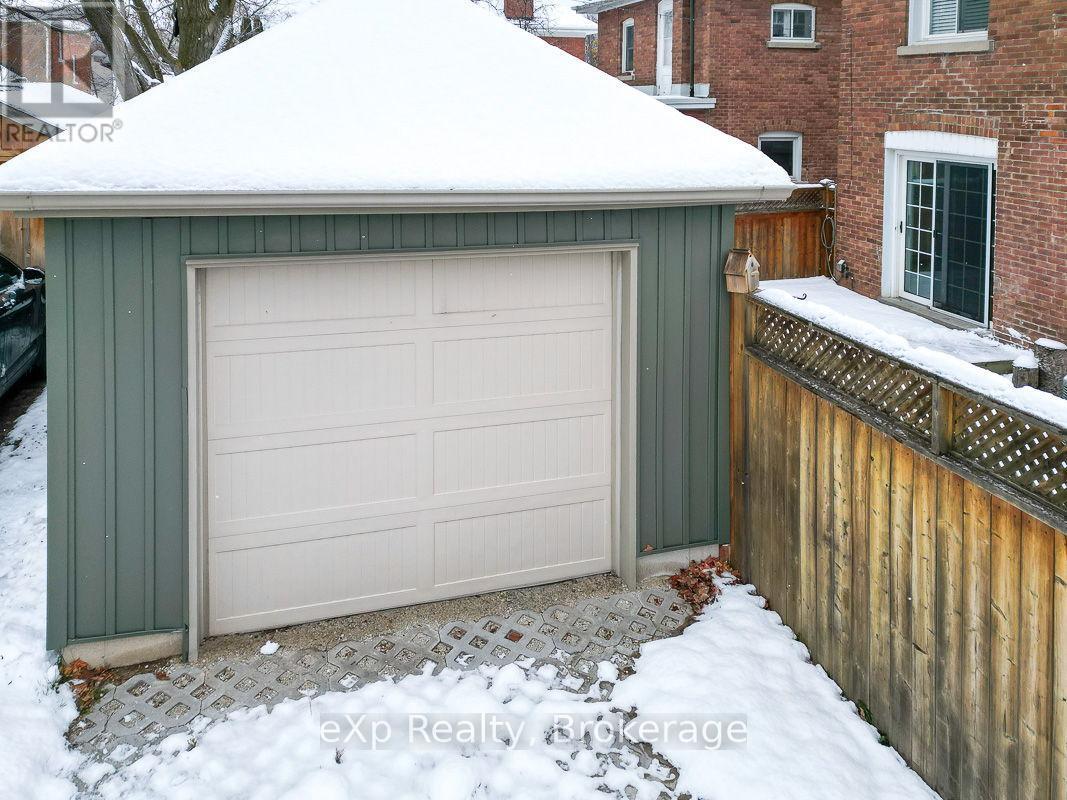 1144 4Th Avenue W, Owen Sound, ON - Outdoor With Exterior