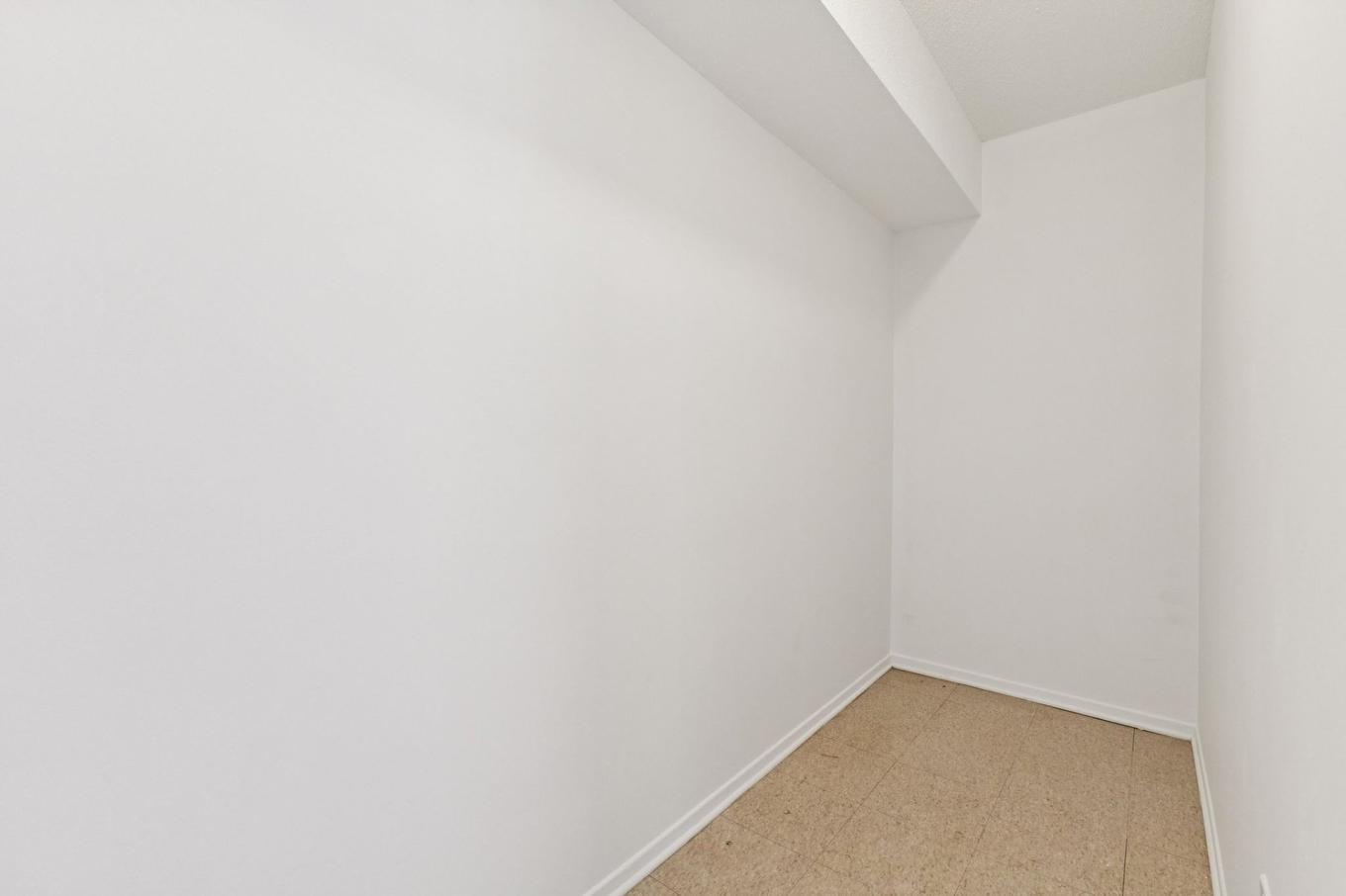 Rangement - 1-5 Imp. De La Roseraie, Gatineau (Hull), QC - Indoor