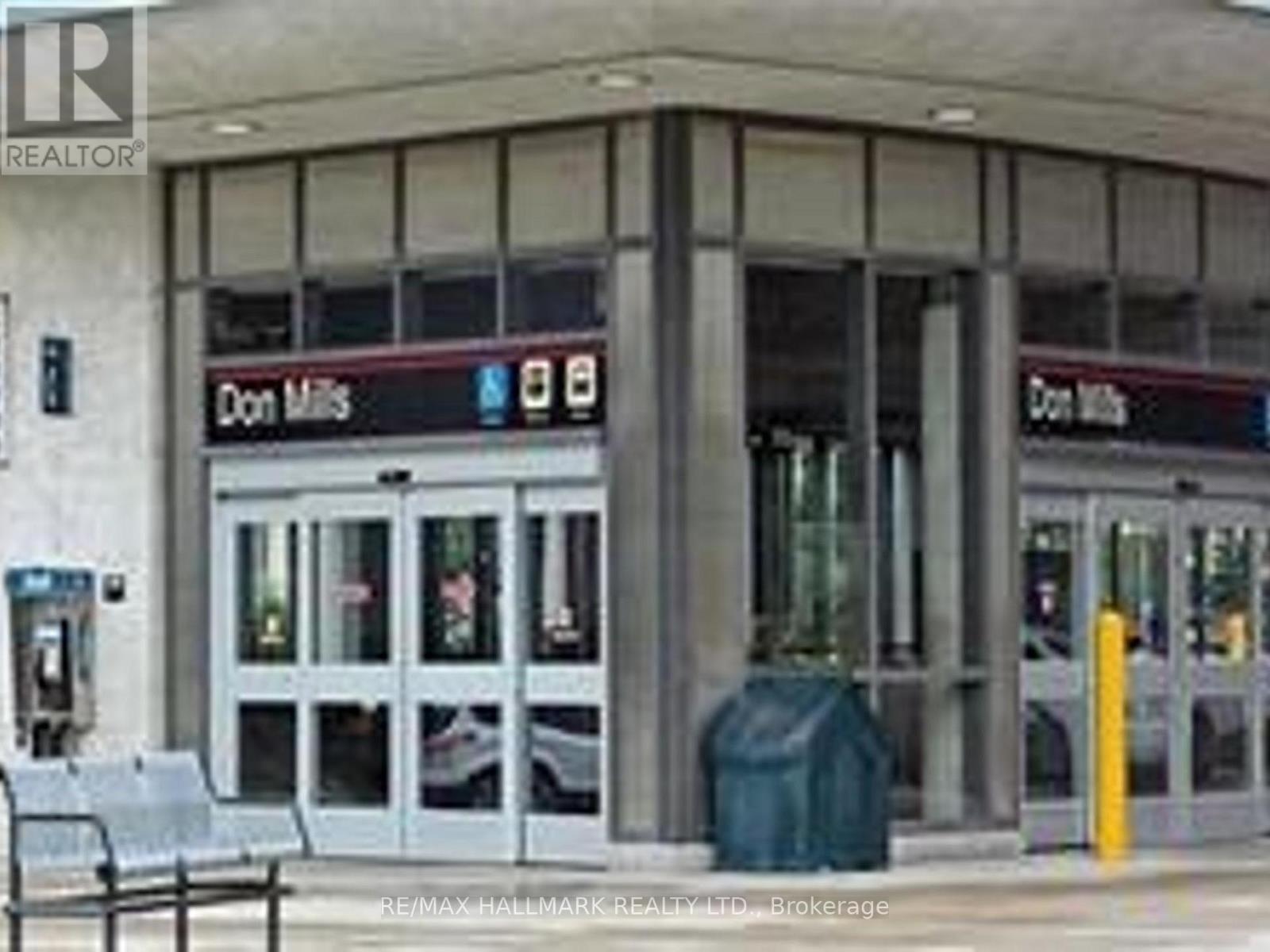 817 - 5 Parkway Forest Drive N, Toronto, ON -