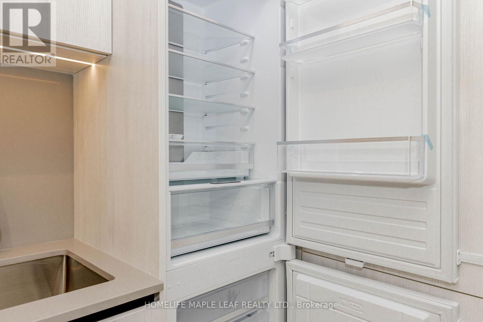 415 - 35 Parliament Street, Toronto, ON - Indoor