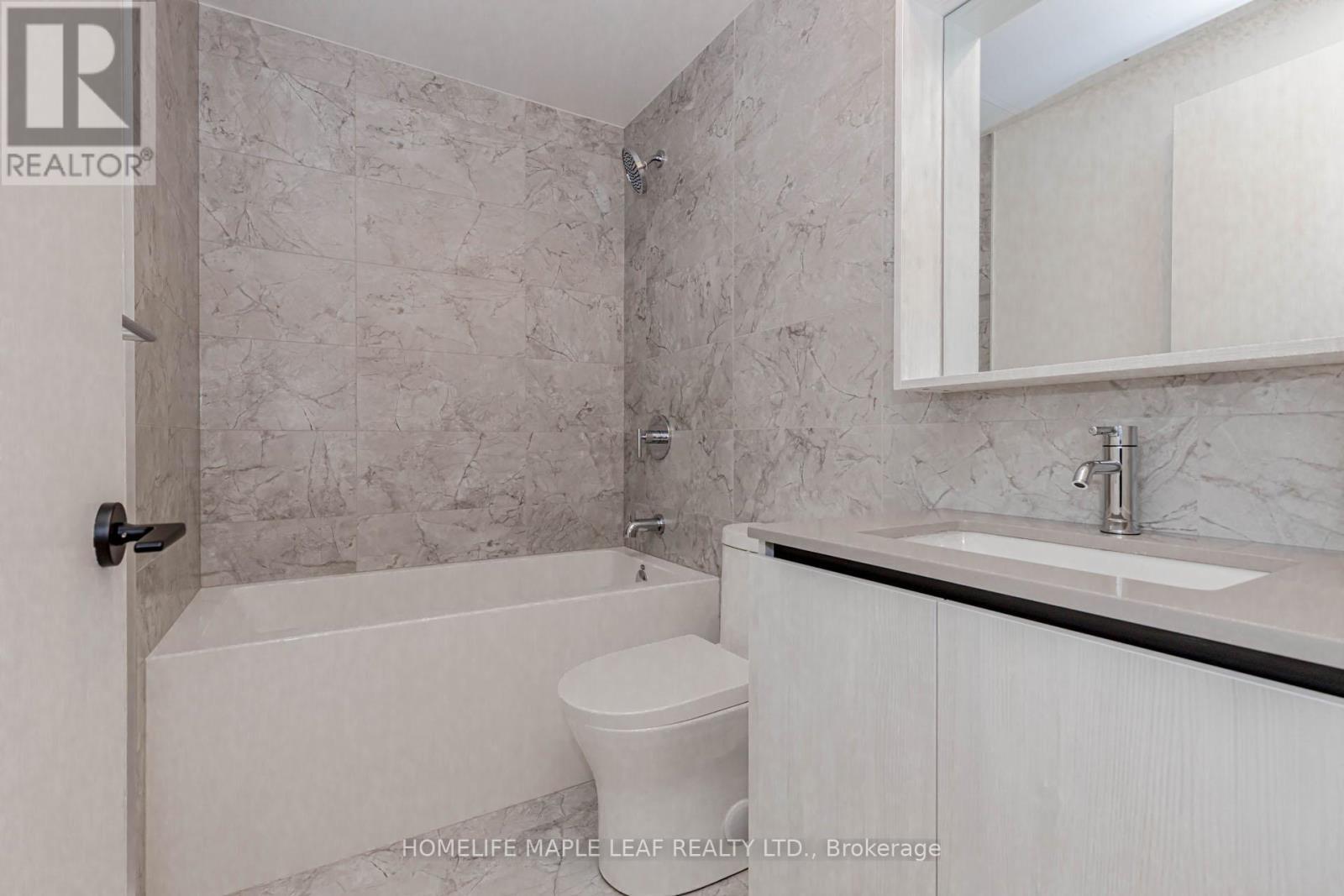 415 - 35 Parliament Street, Toronto, ON - Indoor Photo Showing Bathroom
