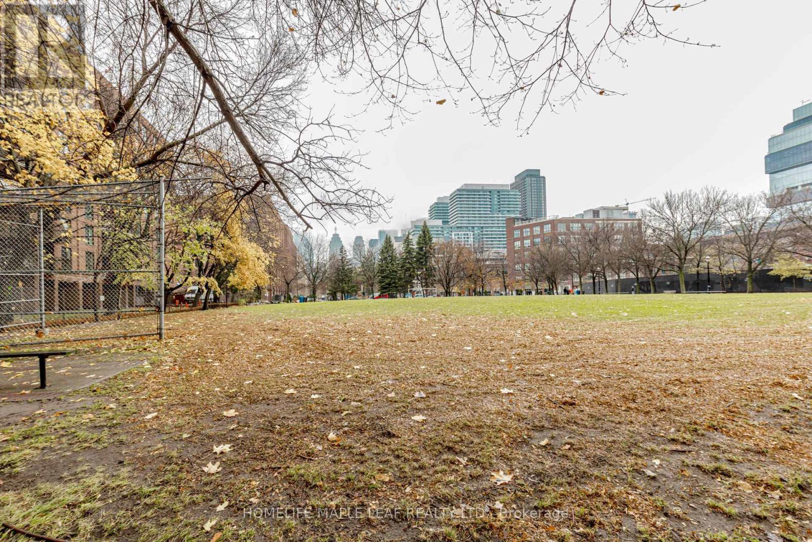 415 - 35 Parliament Street, Toronto, ON - Outdoor