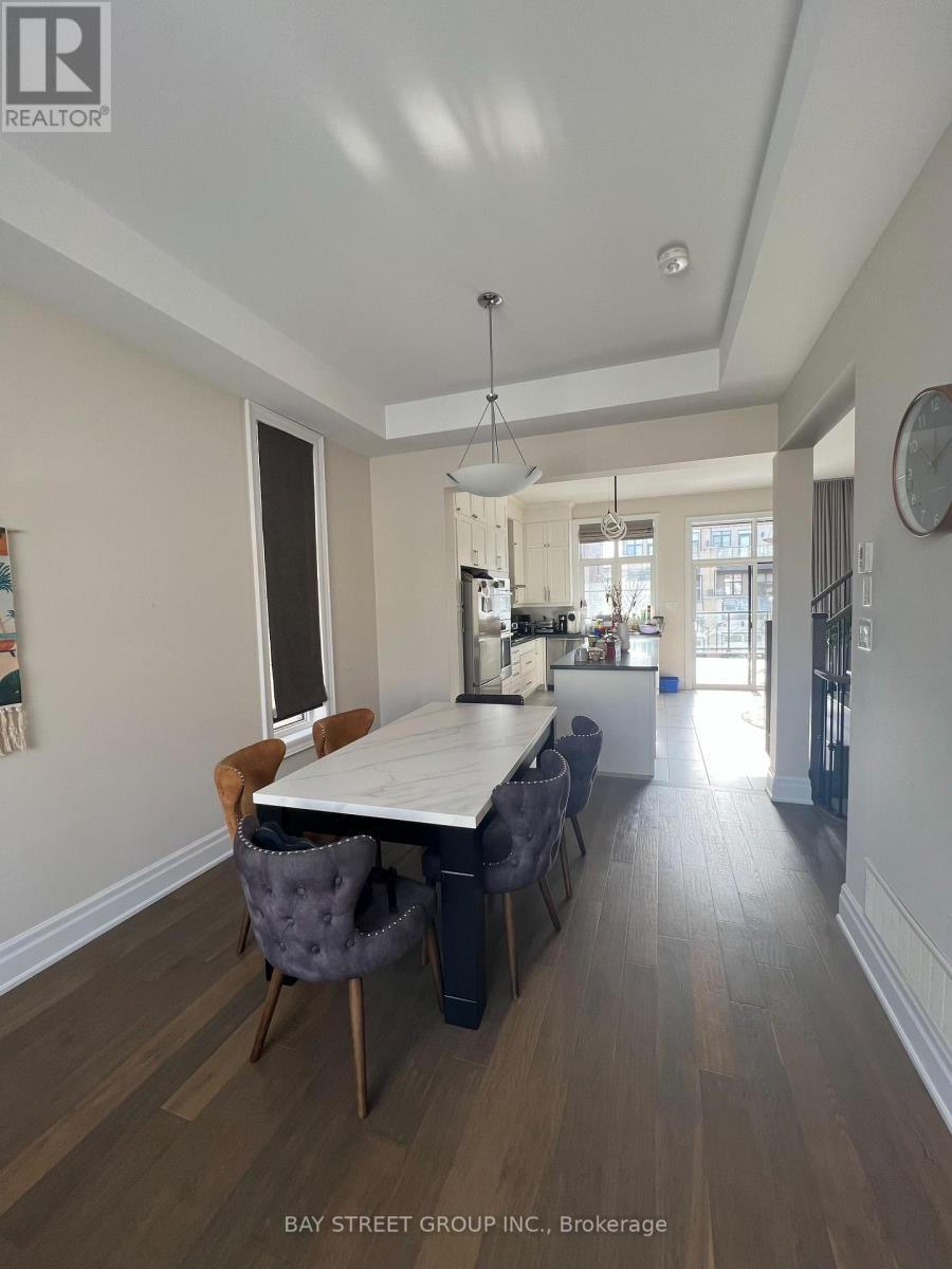 37 Carrville Woods Circle, Vaughan, ON - Indoor Photo Showing Other Room