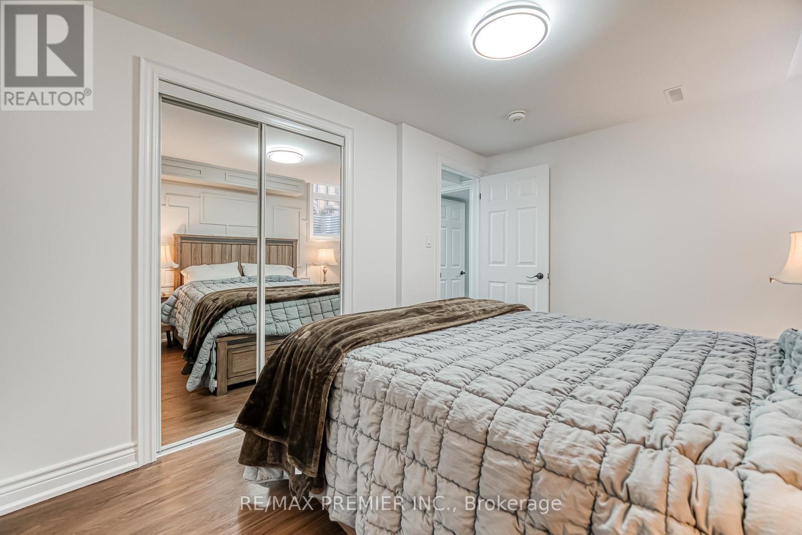 Bsmt - 133 Bernard Avenue, Richmond Hill, ON - Indoor Photo Showing Bedroom