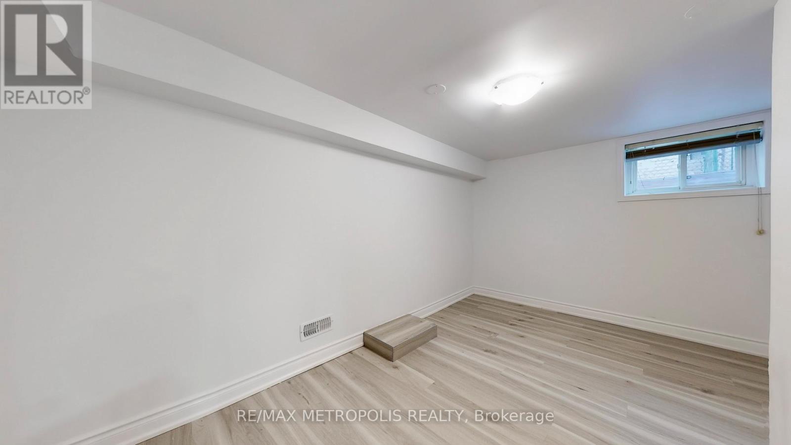 Bsmt - 14 Furlong Court, Toronto, ON - Indoor Photo Showing Other Room