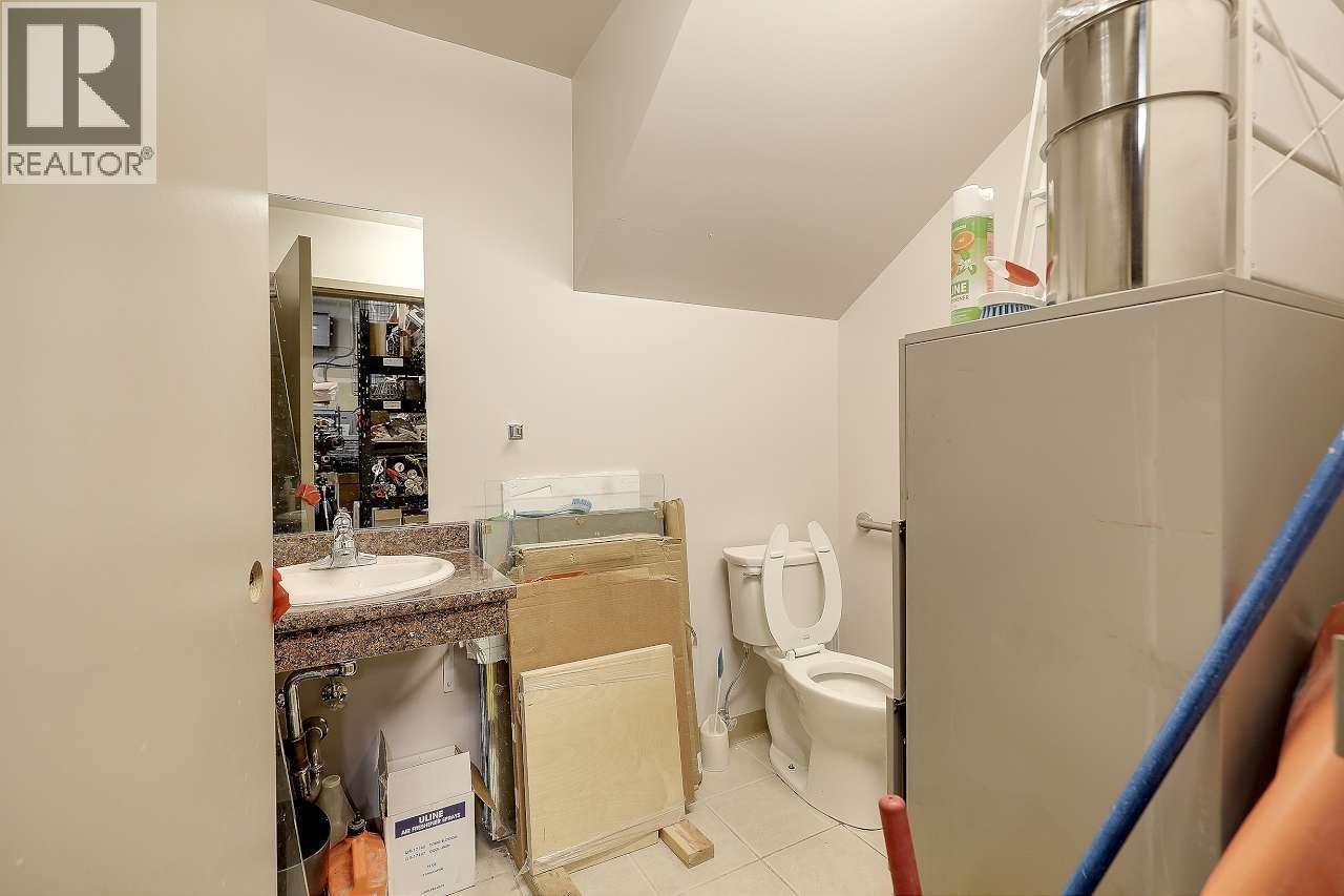 209 1730 Coast Meridian Road, Port Coquitlam, BC