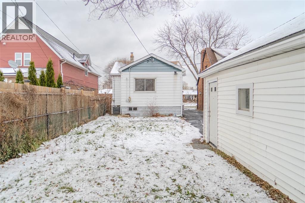 383 Laporte Avenue, Windsor, ON - Outdoor With Exterior