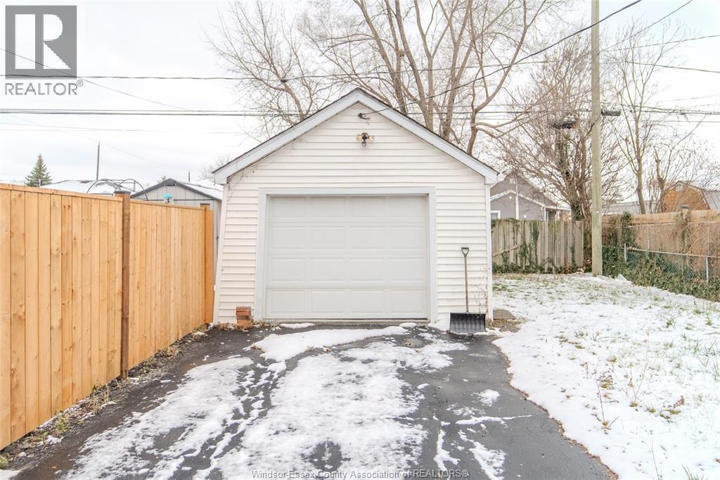 383 Laporte Avenue, Windsor, ON - Outdoor