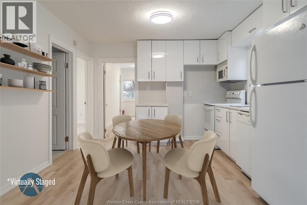 383 Laporte Avenue, Windsor, ON - Indoor