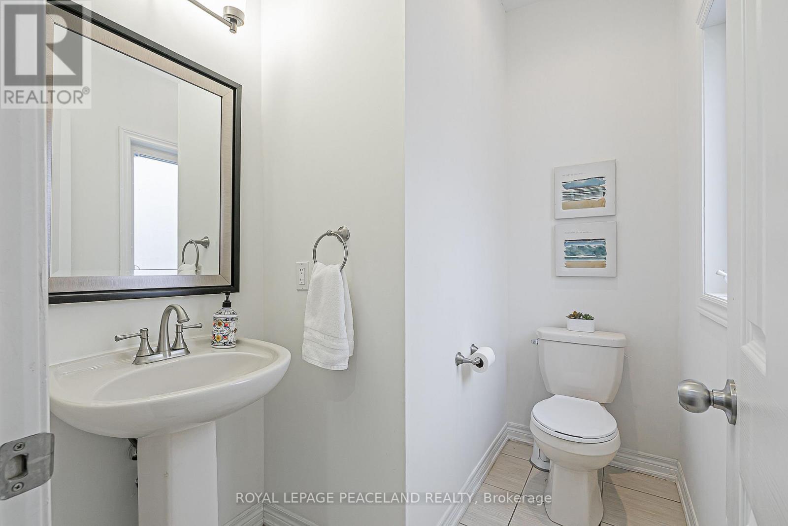 10 Pavlova Crescent, Richmond Hill, ON - Indoor Photo Showing Bathroom