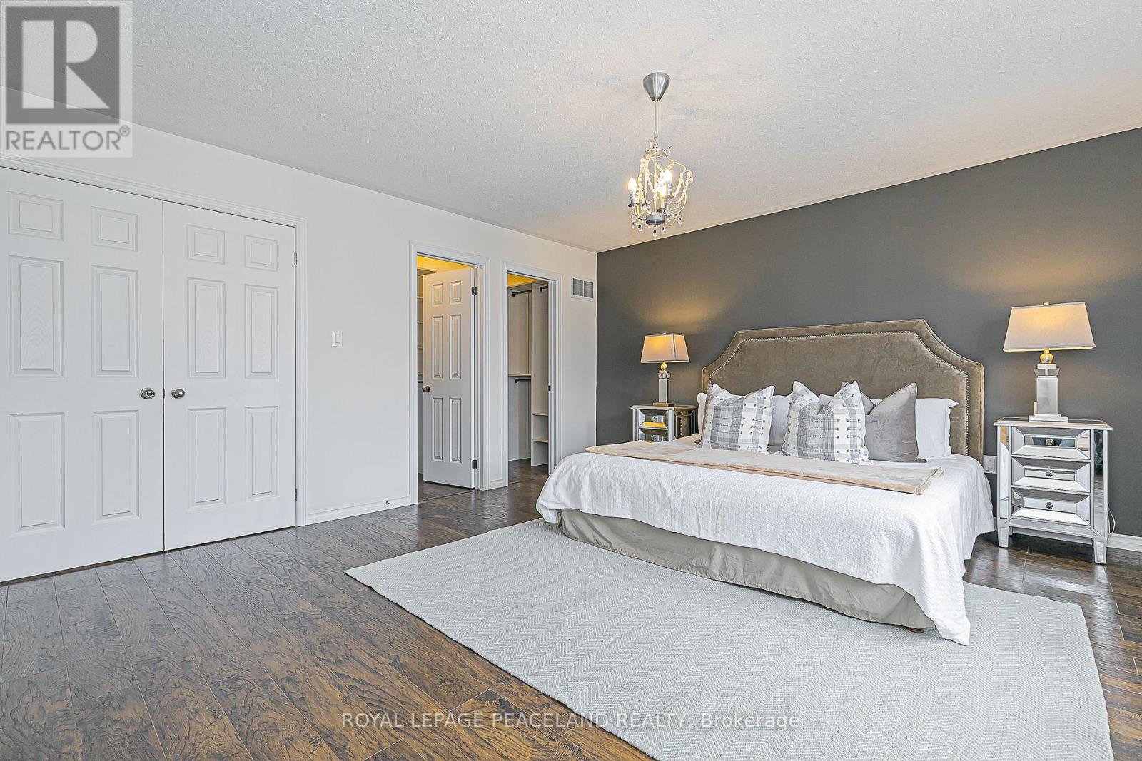 10 Pavlova Crescent, Richmond Hill, ON - Indoor Photo Showing Bedroom
