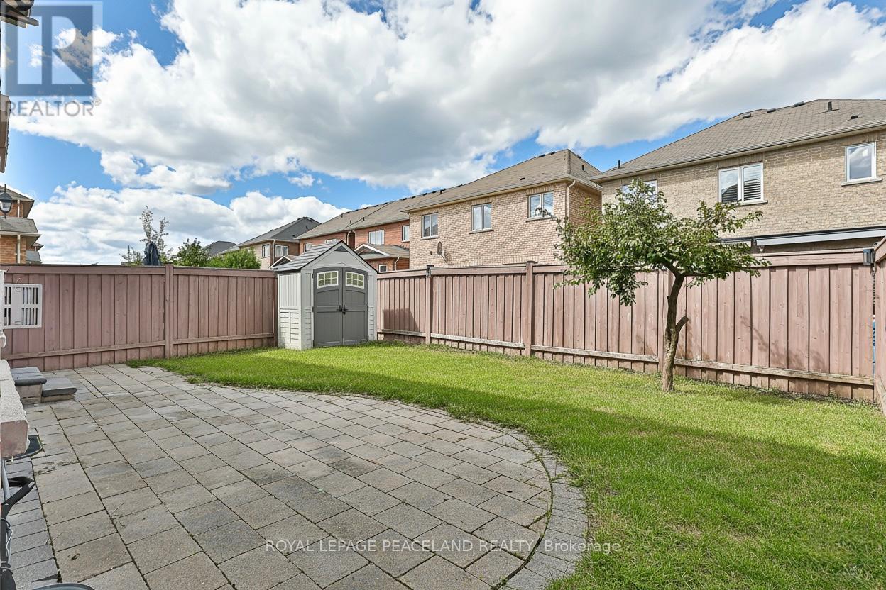 10 Pavlova Crescent, Richmond Hill, ON - Outdoor