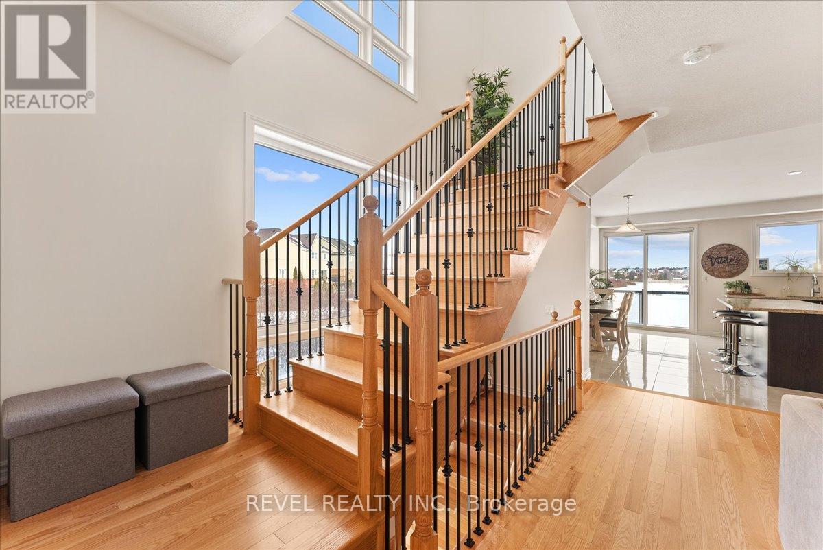 25 Lake Trail Way, Whitby, ON - Indoor Photo Showing Other Room