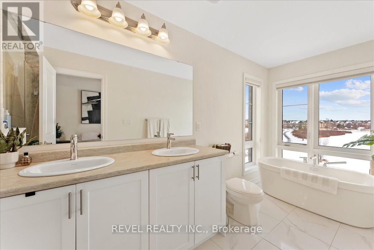 25 Lake Trail Way, Whitby, ON - Indoor Photo Showing Bathroom
