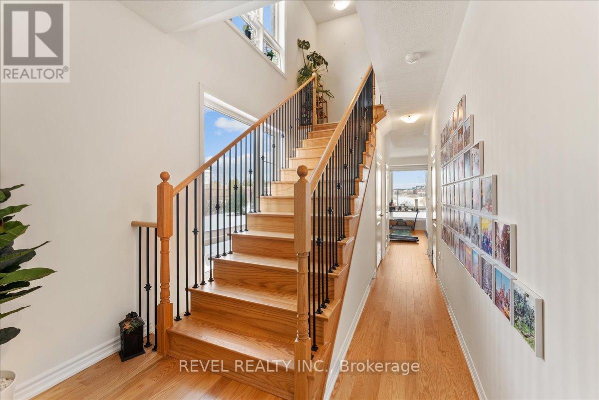 25 Lake Trail Way, Whitby, ON - Indoor Photo Showing Other Room