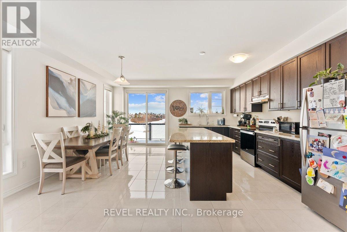 25 Lake Trail Way, Whitby, ON - Indoor