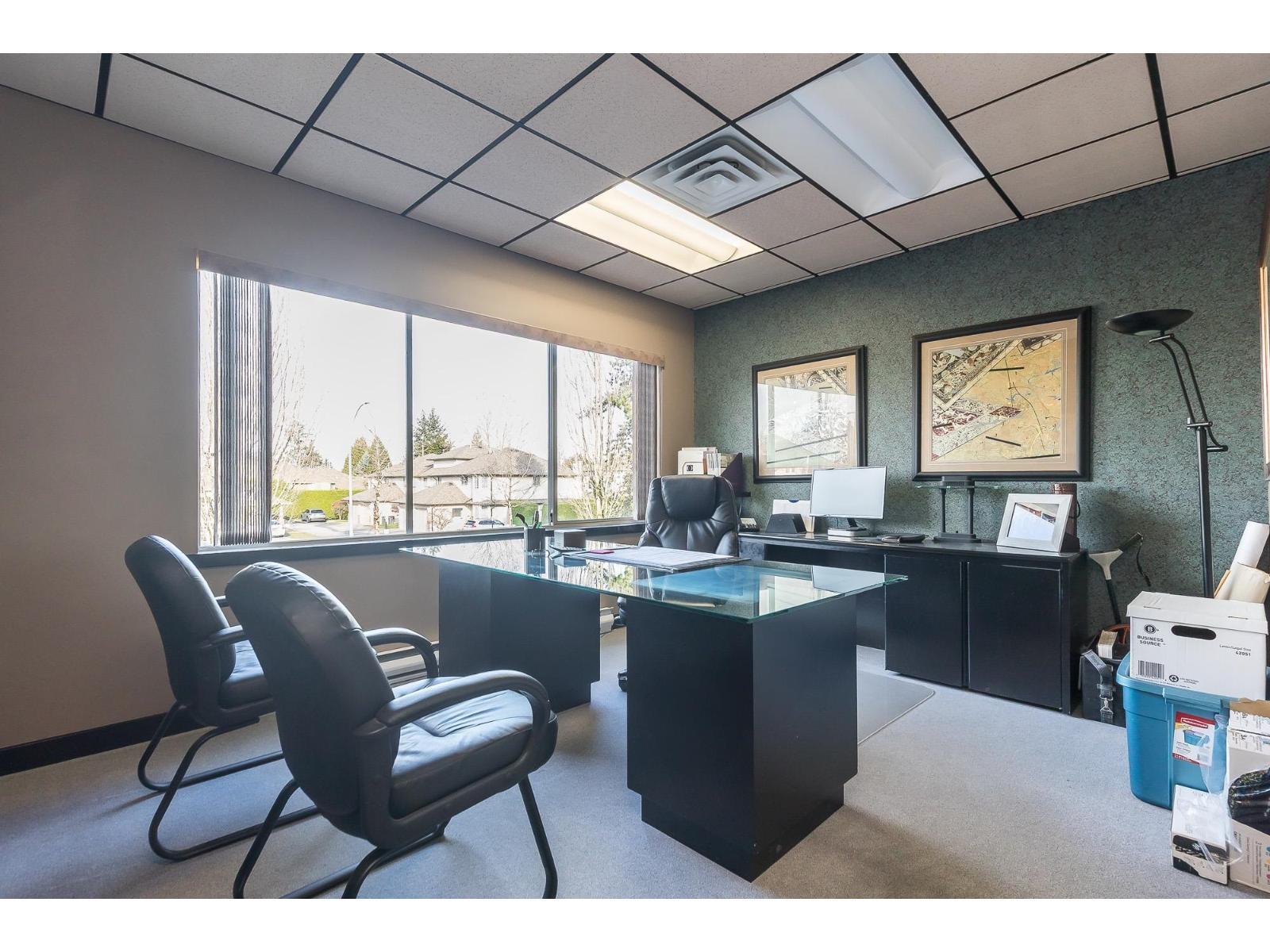 110 8484 162Nd Street, Surrey, BC