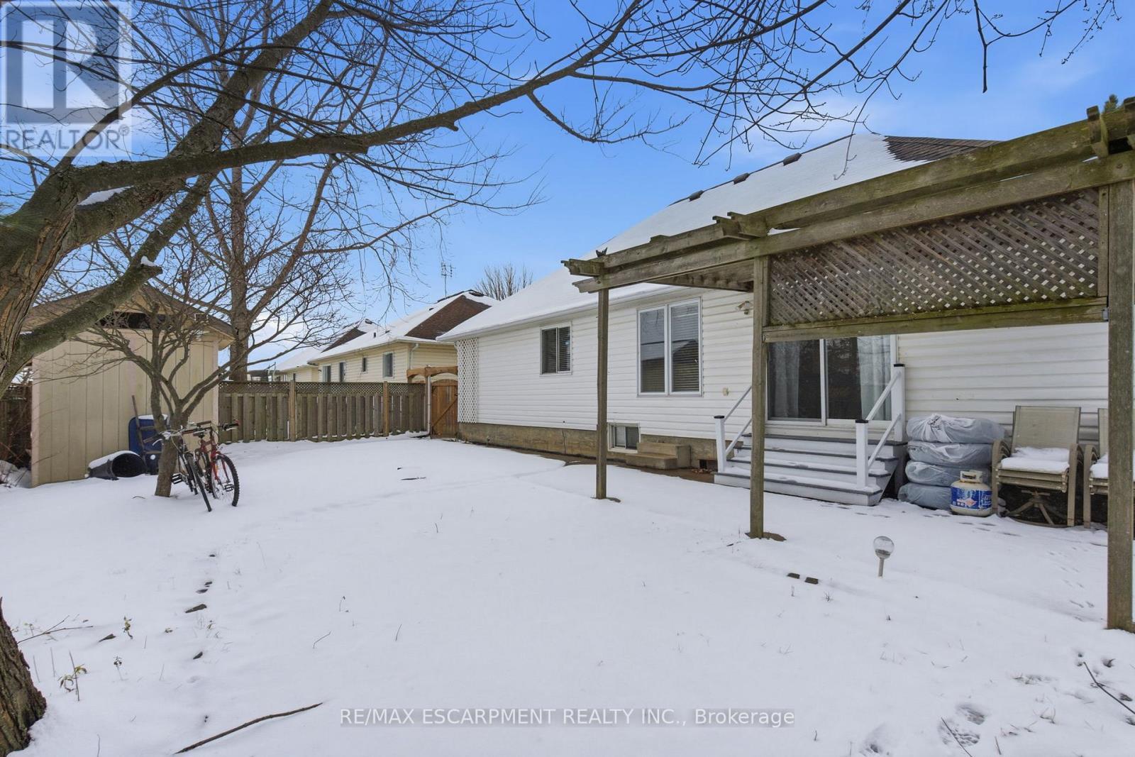 65 Thistlemoor Drive, Haldimand, ON - Outdoor