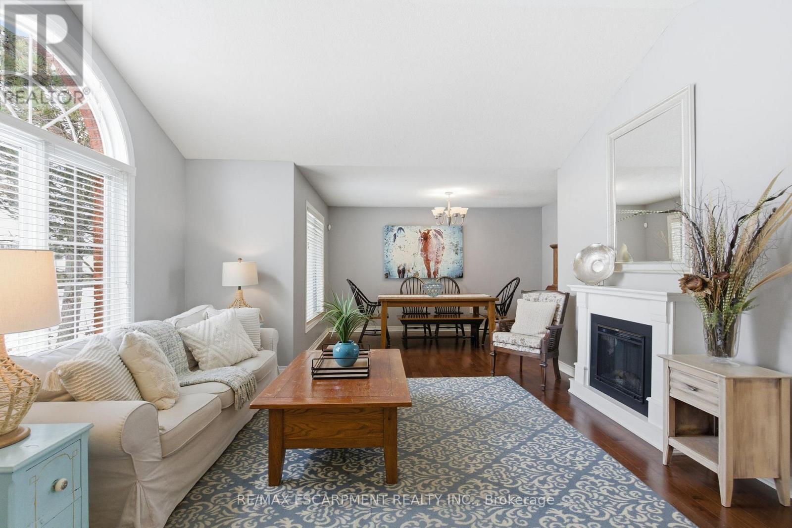 65 Thistlemoor Drive, Haldimand, ON - Indoor Photo Showing Living Room With Fireplace