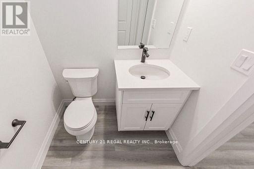 414 - 99B Farley Road, Centre Wellington, ON - Indoor Photo Showing Bathroom