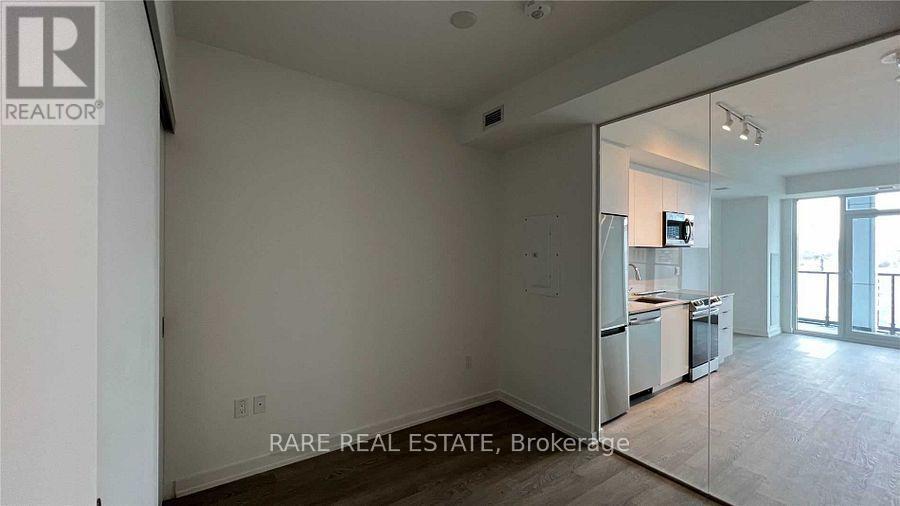 930 - 50 Power Street, Toronto, ON - Indoor Photo Showing Kitchen