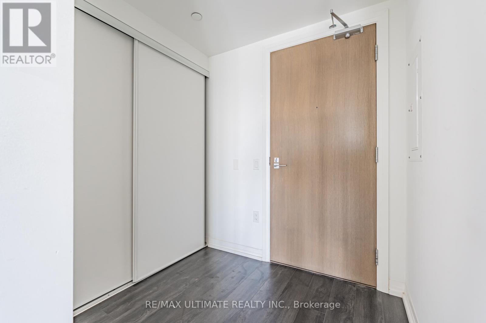 1620 - 251 Jarvis Street, Toronto, ON - Indoor Photo Showing Other Room