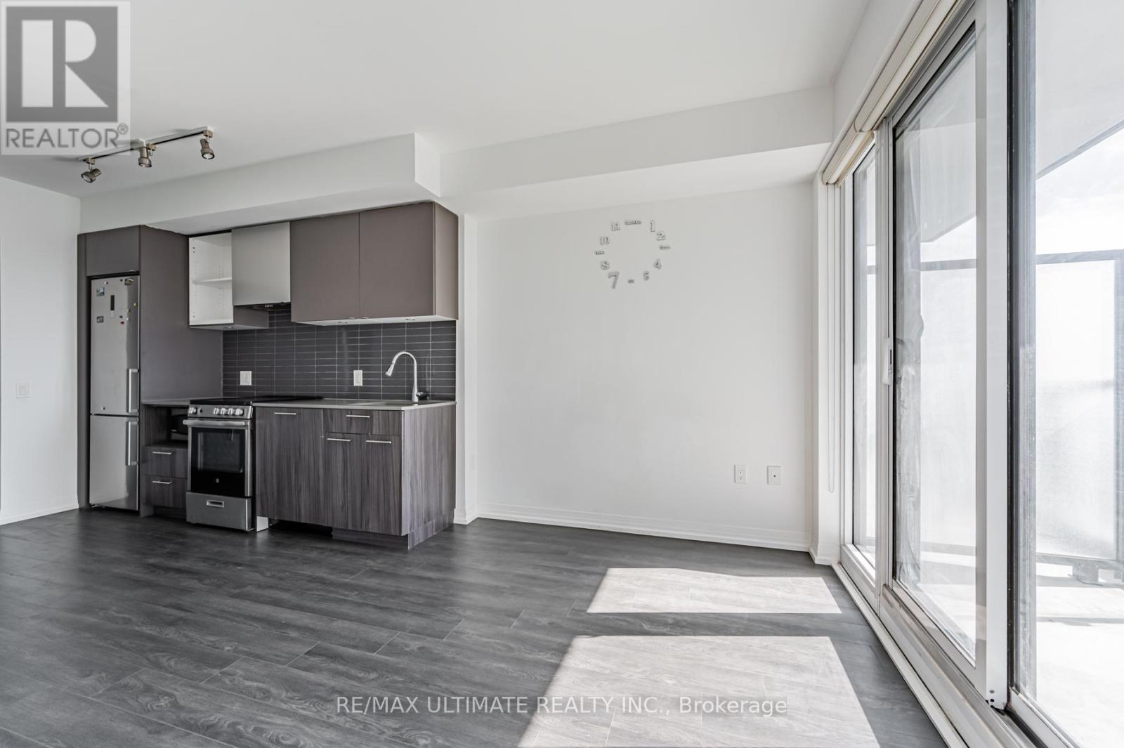 1620 - 251 Jarvis Street, Toronto, ON - Indoor
