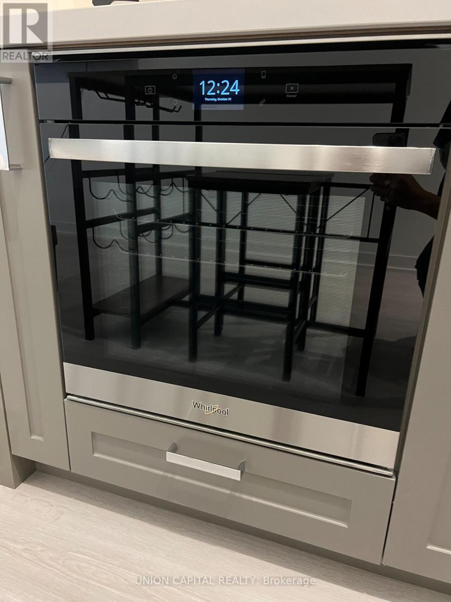 1006 - 195 Mccaul Street, Toronto, ON - Photo Showing Other Room