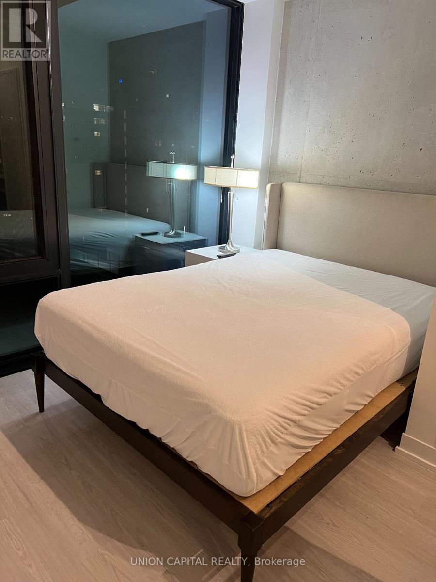 1006 - 195 Mccaul Street, Toronto, ON - Indoor Photo Showing Bedroom