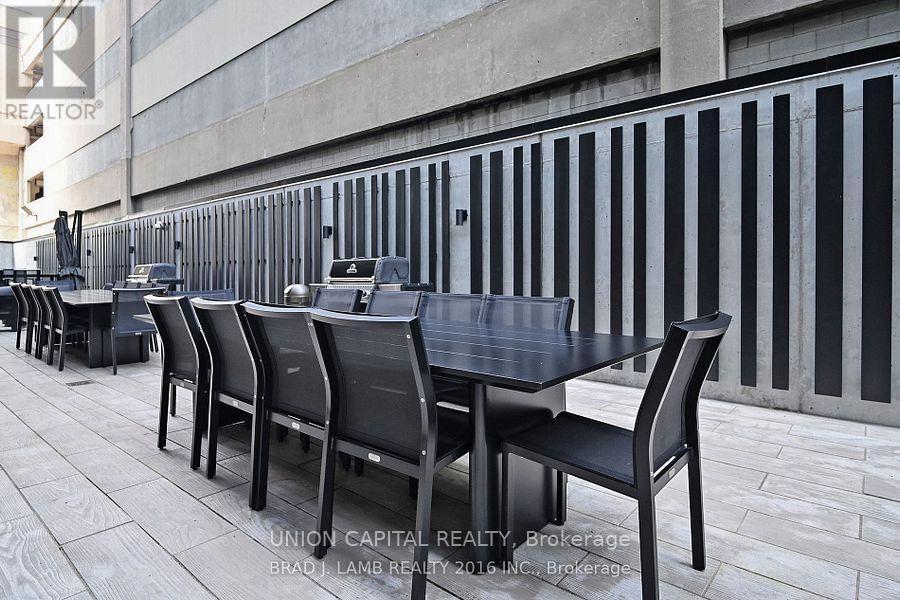 1006 - 195 Mccaul Street, Toronto, ON - With Deck Patio Veranda With Exterior