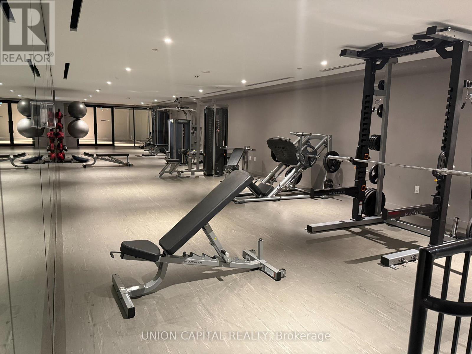 1006 - 195 Mccaul Street, Toronto, ON - Indoor Photo Showing Gym Room