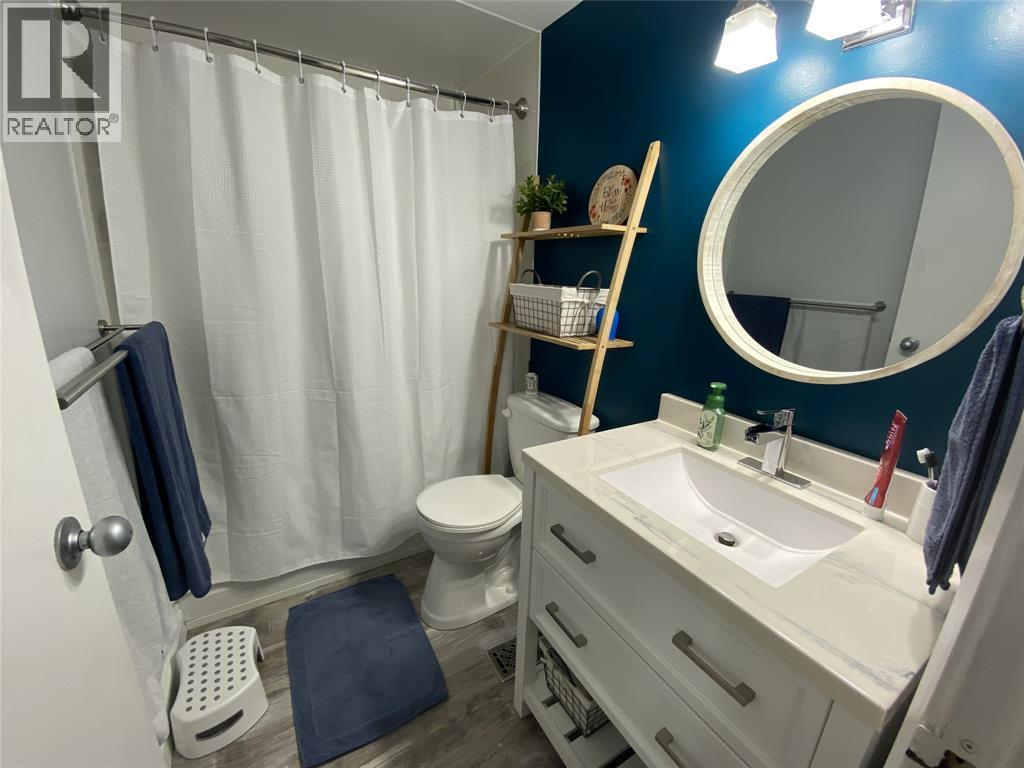 215 Trudeau Drive Unit# 49, Sarnia, ON - Indoor Photo Showing Bathroom