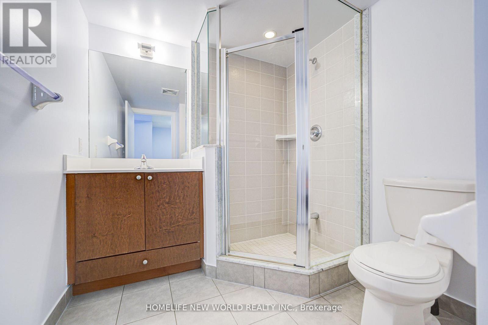 1815 - 181 Village Green Square E, Toronto, ON - Indoor Photo Showing Bathroom