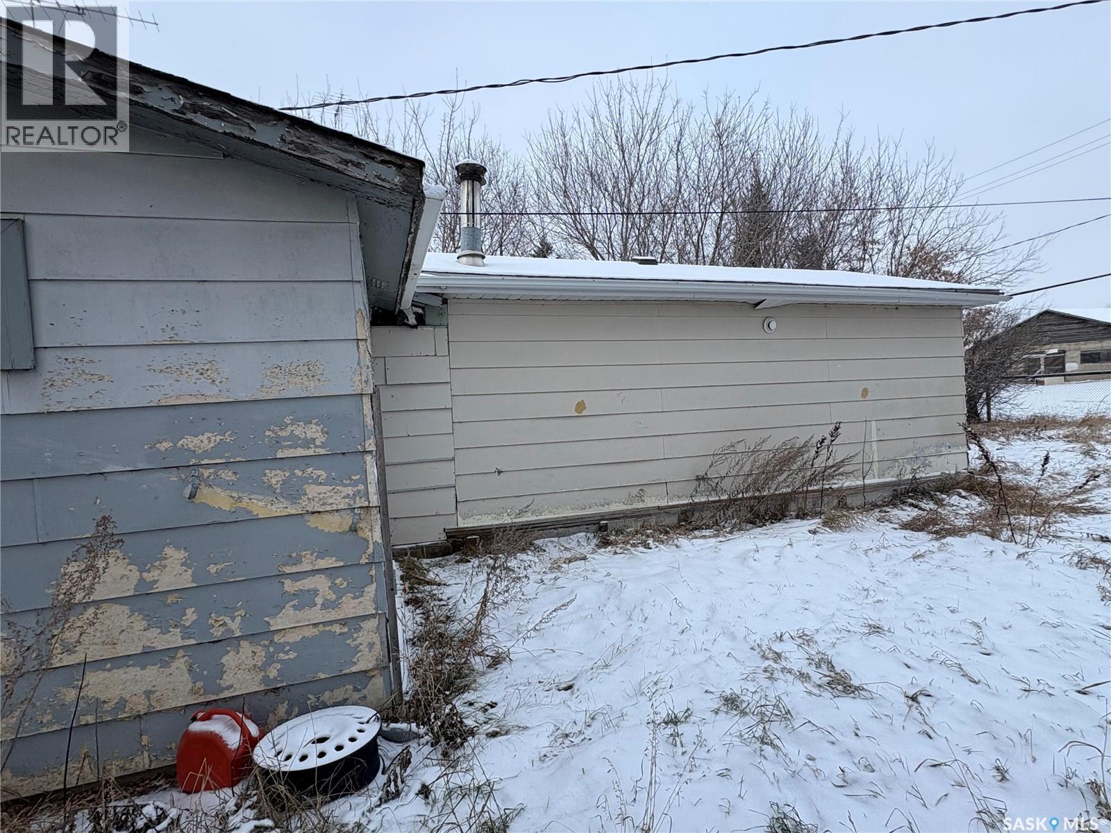 224 Arpad Avenue, Lestock, SK - Outdoor