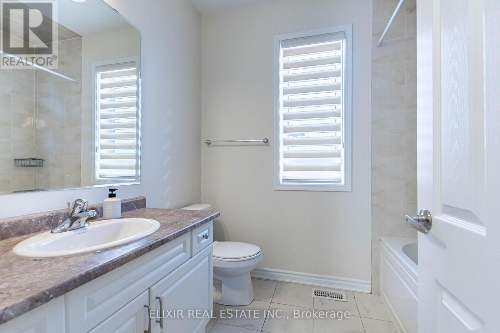 1176 Leger Way, Milton, ON - Indoor Photo Showing Bathroom