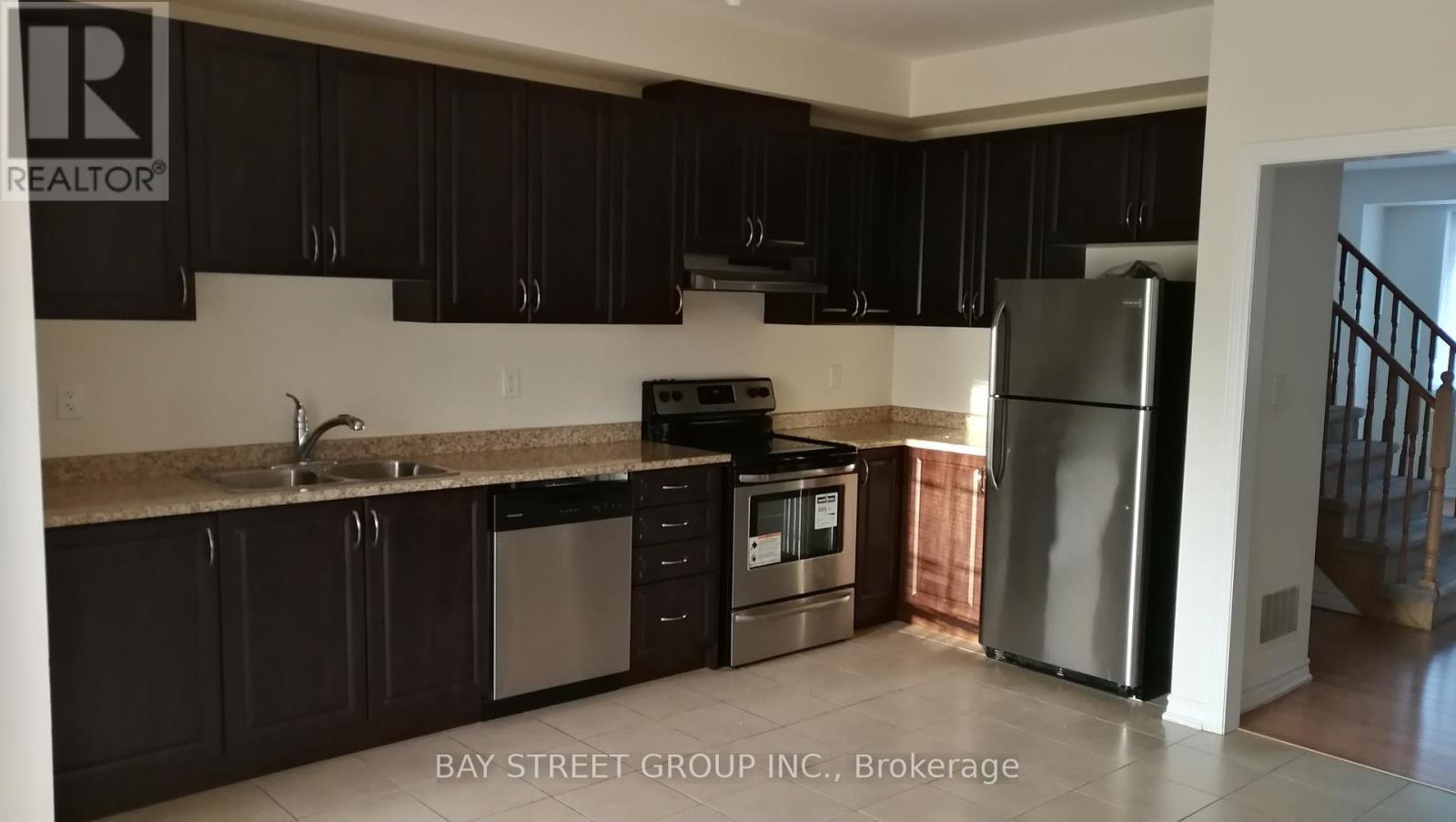 13 Telegraph Street, Brampton, ON - Indoor Photo Showing Kitchen With Stainless Steel Kitchen With Double Sink