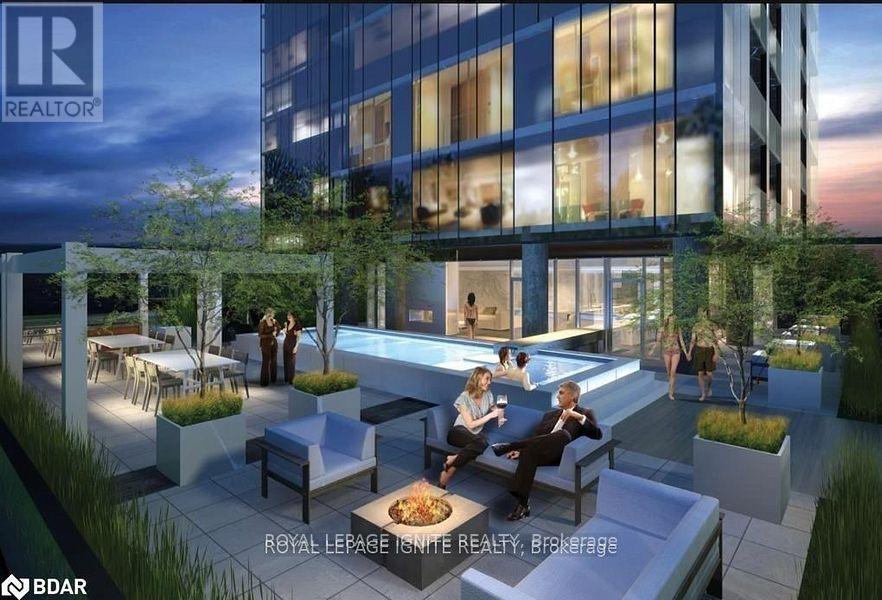 1702 - 370 Martha Street, Burlington, ON - Outdoor