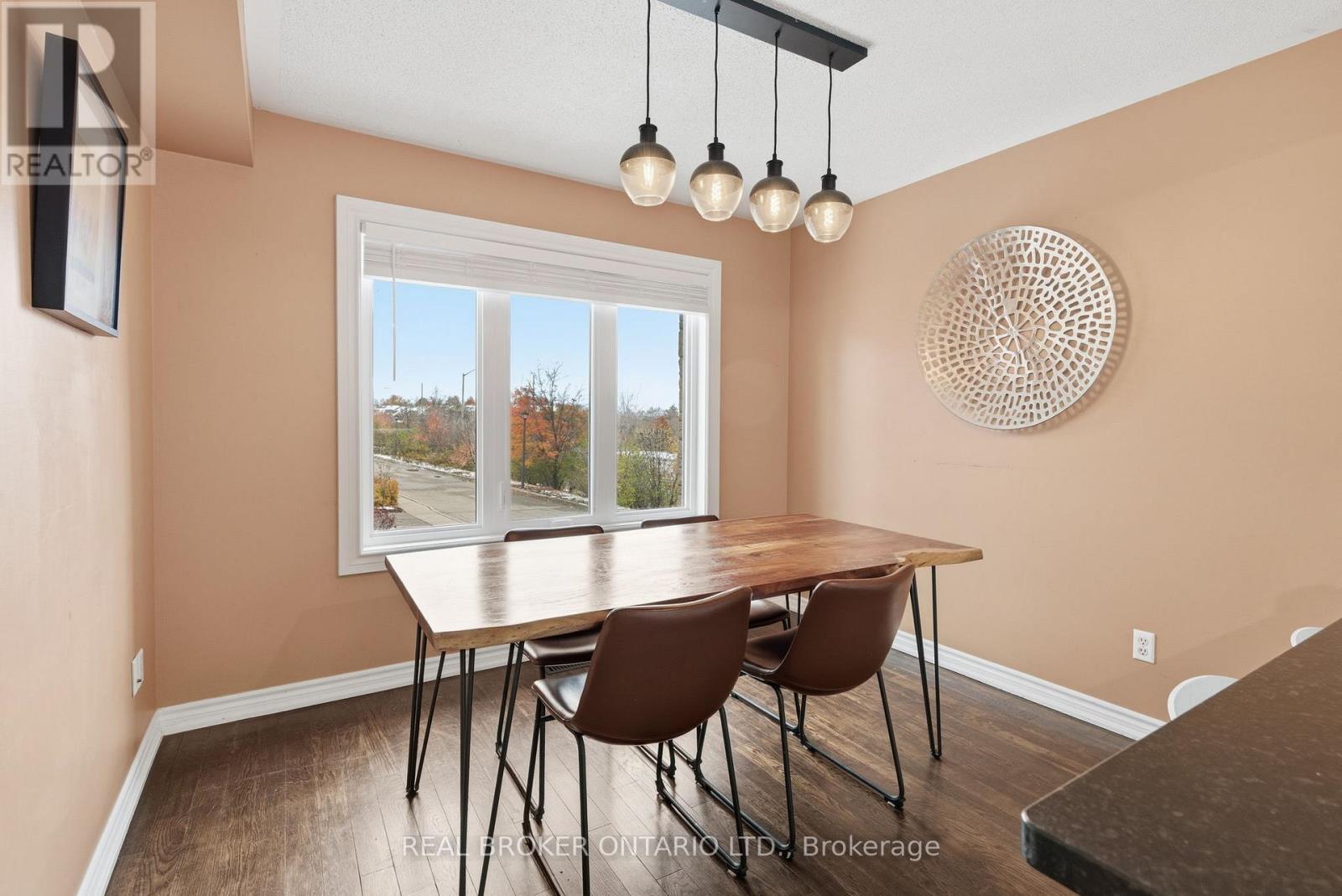 31 - 7101 Branigan Gate, Mississauga, ON - Indoor Photo Showing Dining Room