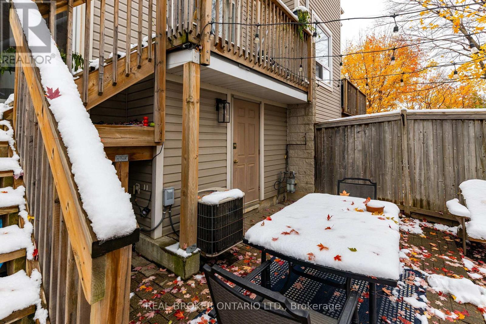 31 - 7101 Branigan Gate, Mississauga, ON - Outdoor