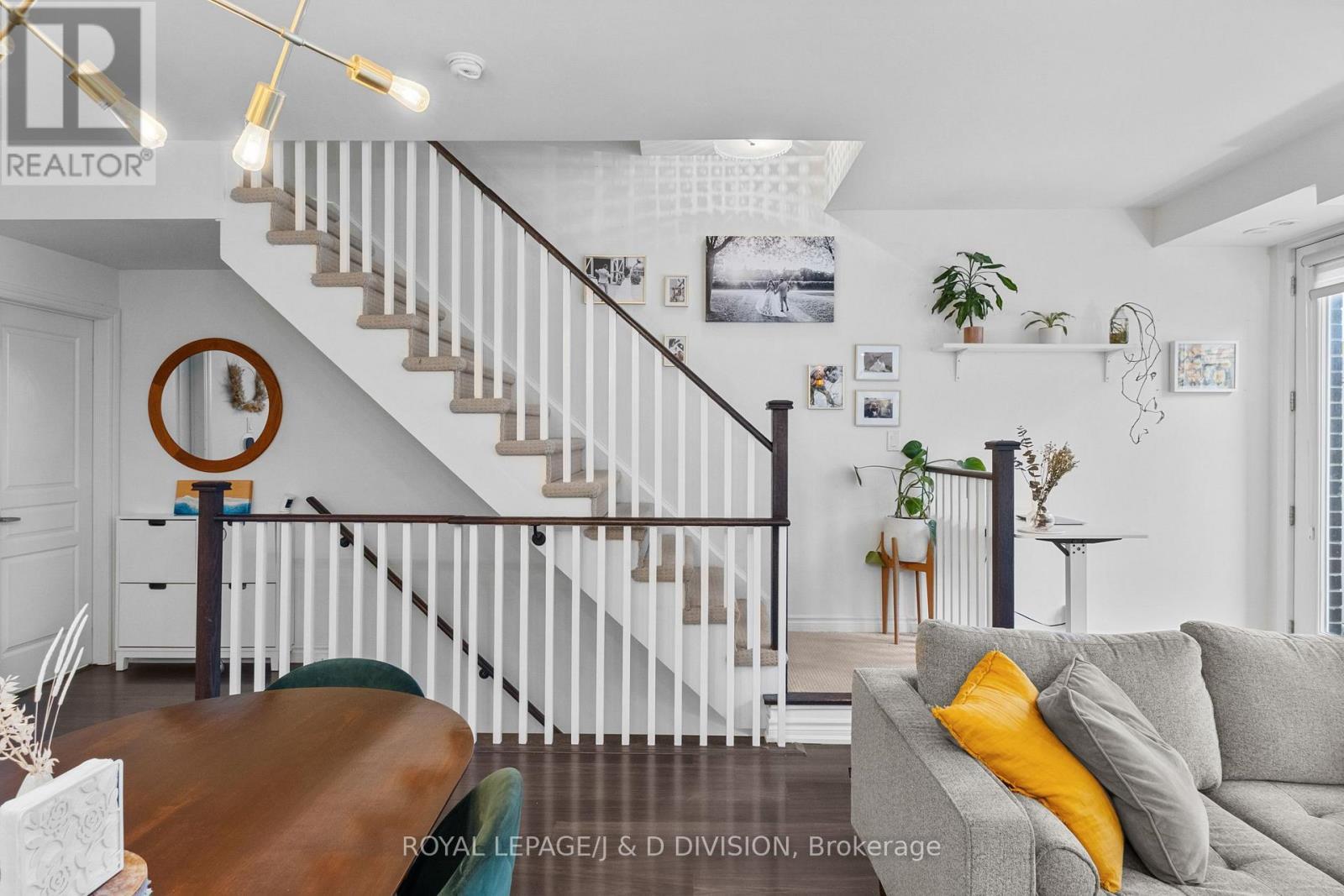 Th4 - 120 Long Branch Avenue, Toronto, ON - Indoor