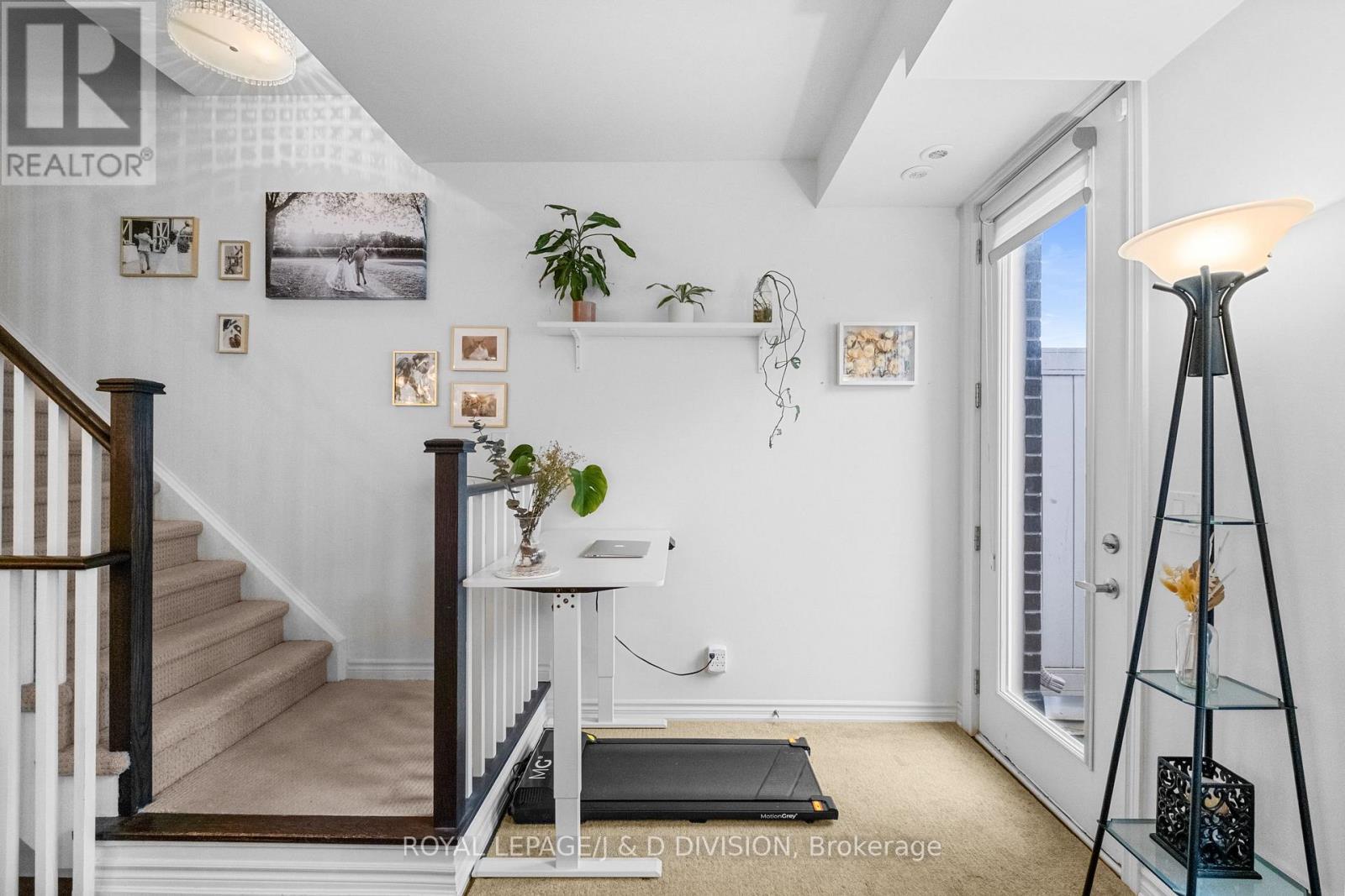 Th4 - 120 Long Branch Avenue, Toronto, ON - Indoor Photo Showing Other Room