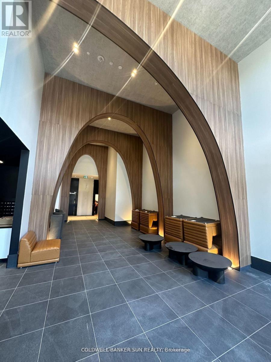 525 - 270 Dufferin Street S, Toronto, ON - Indoor Photo Showing Other Room